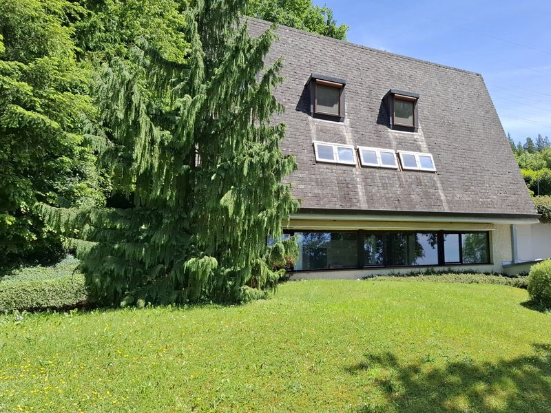 Architektenhaus mit 2 Wohneinheiten und Büro in Gurtweil